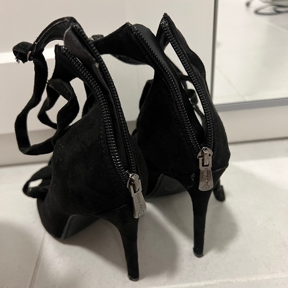 Black lace up heels - Picture 3 of 4